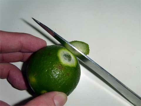 Casca de limão para a segunda fermentação do Kombuchá